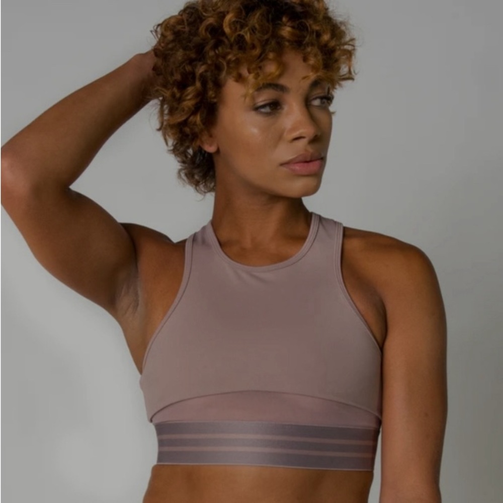 Beloforte Coco Sports Bra in Dusty Rose. New in plastic size XS